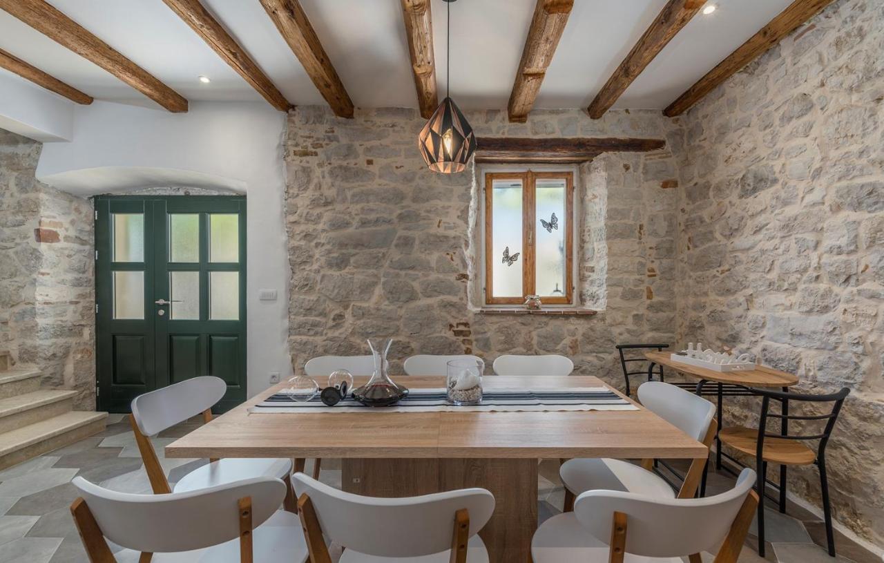 Beautiful Stone House - Villa Parentium With Private Pool Dracevac Exterior photo